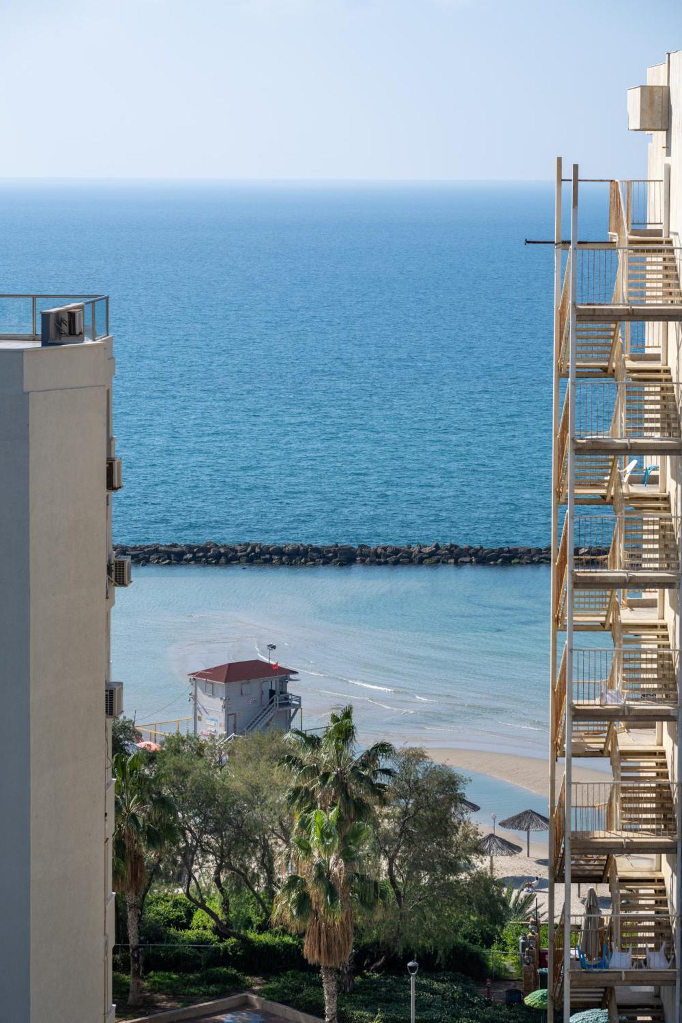 Roof Top 3 Floors Netanya Eksteriør billede